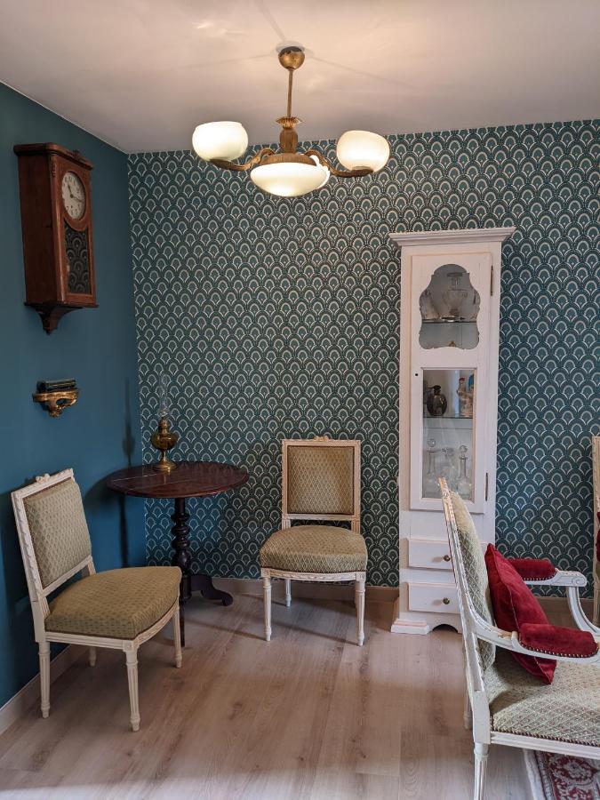 Suite Orient Express Dans L'Auberge Des Trains Mythiques Laniscat Exterior foto